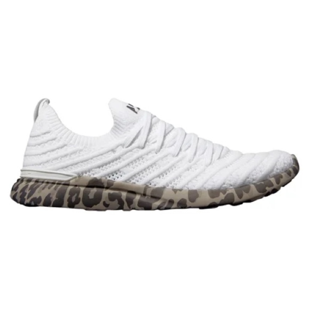 APL - Techloom Wave White / Asteroid / Leopard Shoes! Women’s Size 8 - BRAND NEW